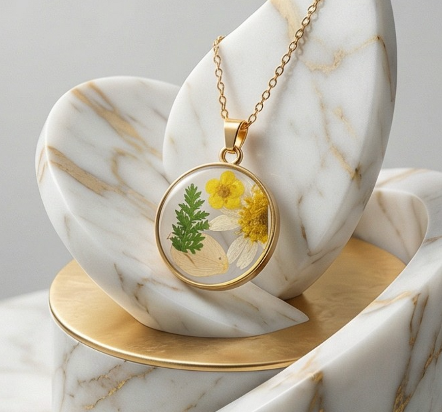 Personalized Dried Flower Resin Necklace